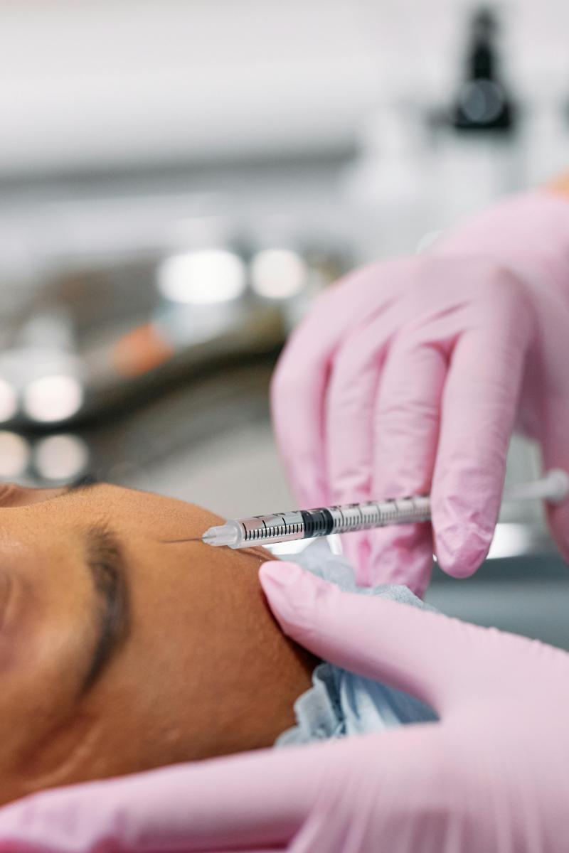 Kosmetologia – wieloaspektowa droga do piękna i zdrowia skóry